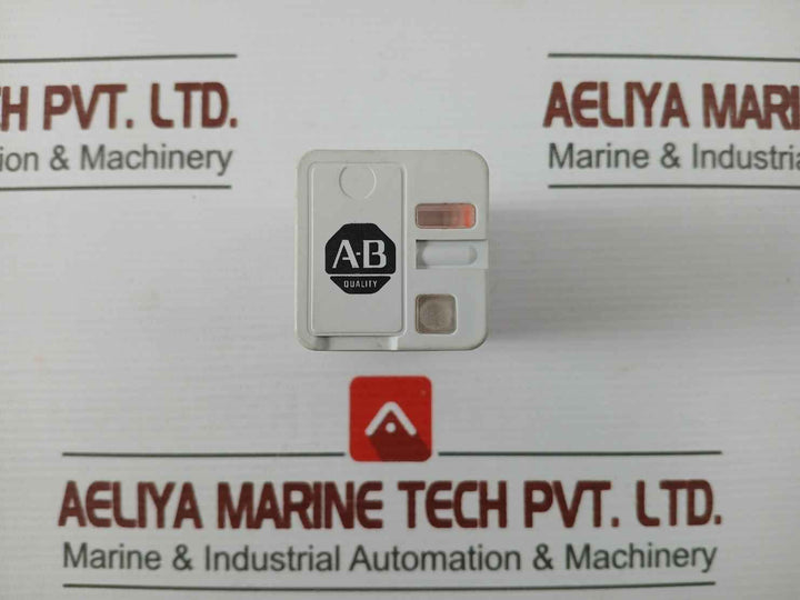 Allen-bradley 700-hb32A1 Control Relay 120Vac Series A