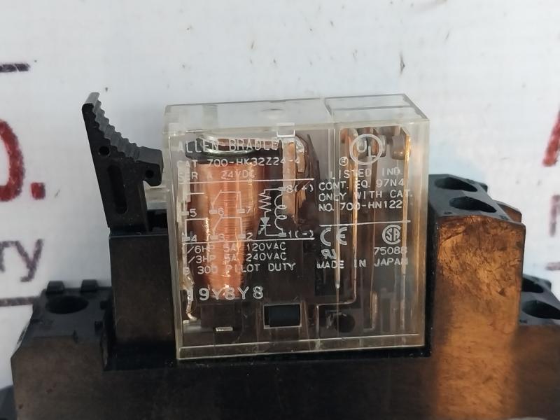 Lot of 5X ALLEN-BRADLEY 700-HK32Z24-4 Relay with Socket 700-HN122