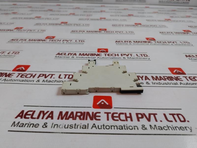 Allen-bradley 700-hlt1z Ac Output Socket 6a 250v 12-24v