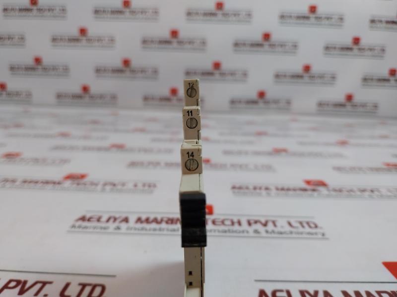 Allen-bradley 700-hlt1z Ac Output Socket 6a 250v 12-24v