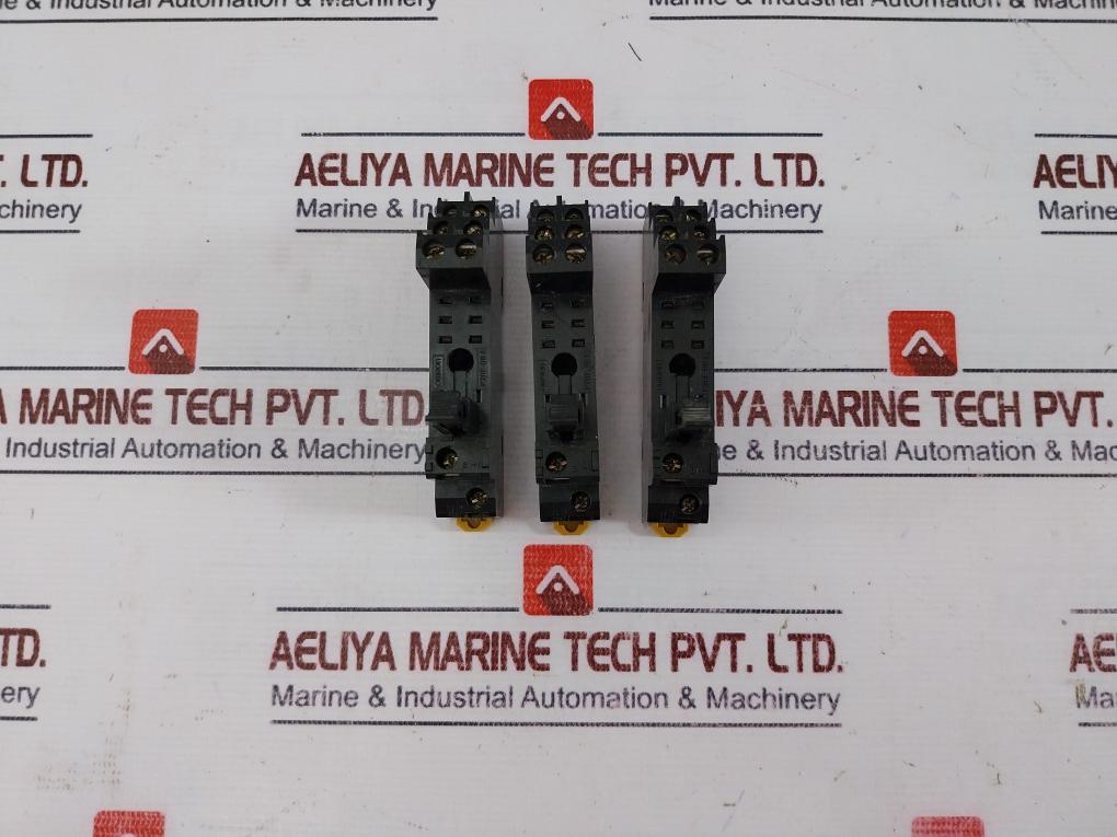 Lot of 6X ALLEN-BRADLEY 700-HN122 Relay Socket 5A 250V AC Ser A