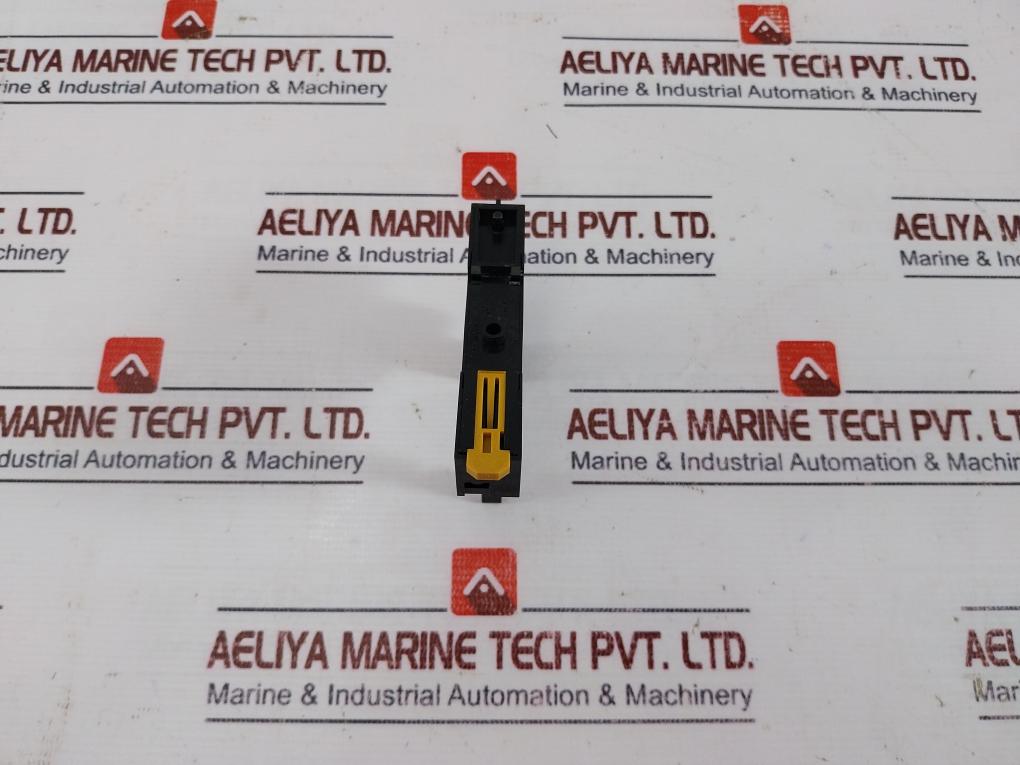 Lot of 6X ALLEN-BRADLEY 700-HN122 Relay Socket 5A 250V AC Ser A