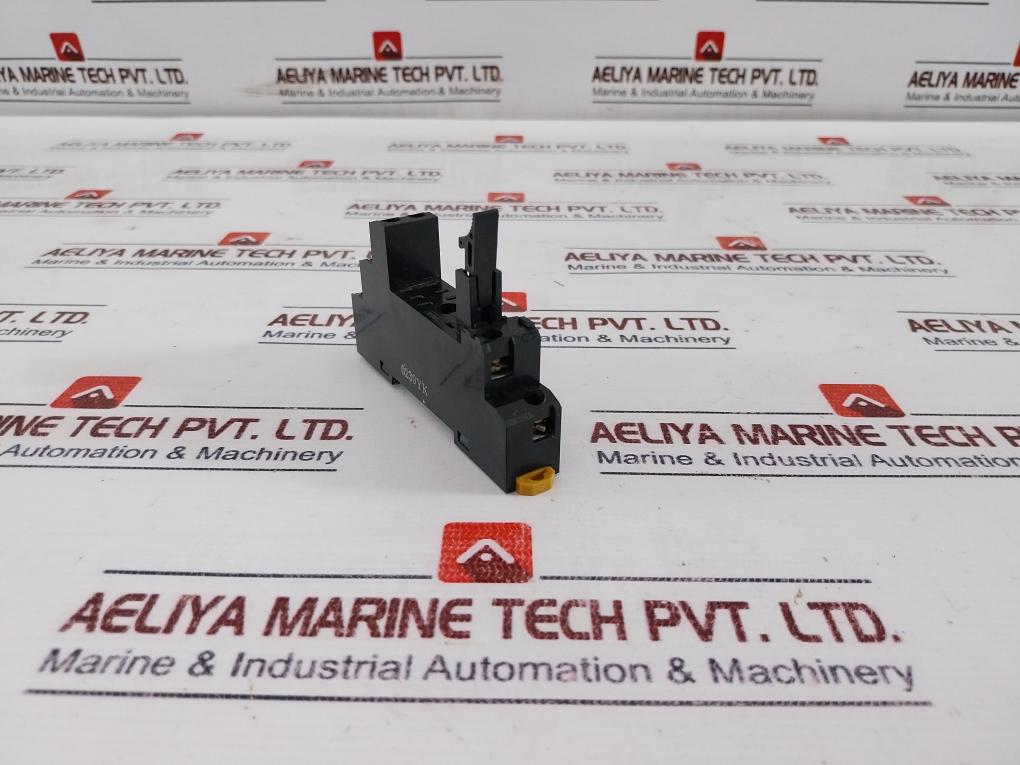 Lot of 12x Allen-Bradley 700-HN122 Relay Socket 5A 250VAC