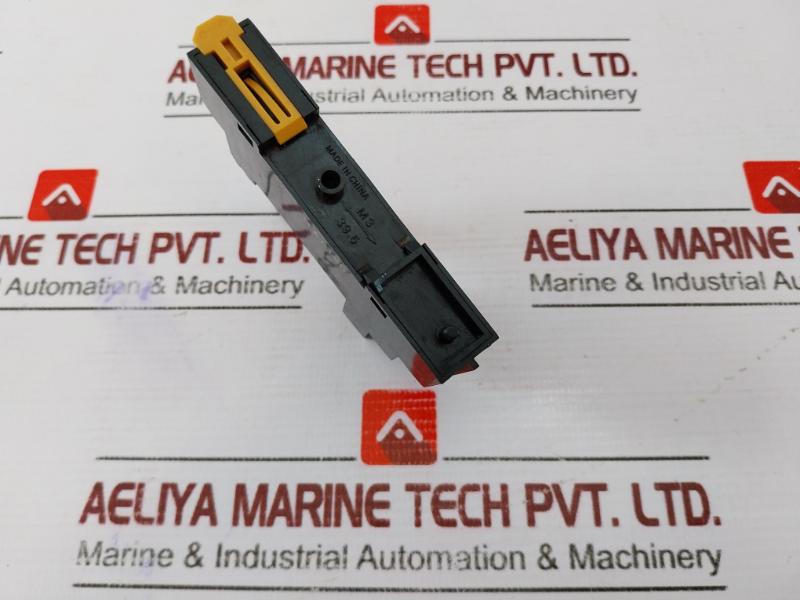 Lot of 2X Allen-Bradley 700-HN122 Relay Socket Series A