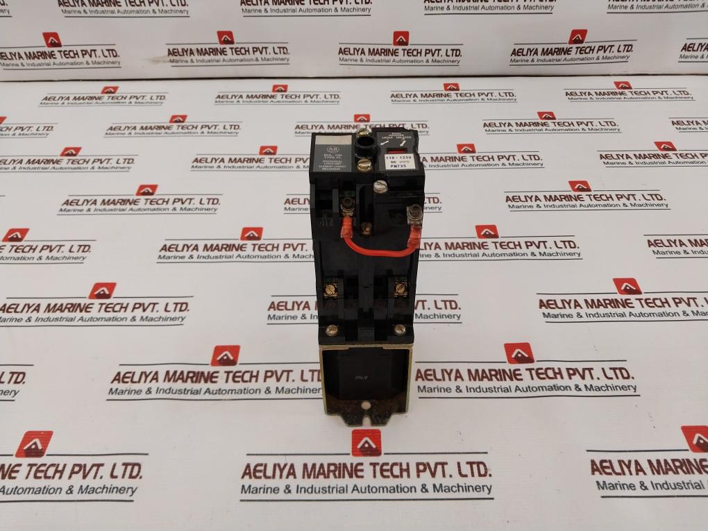 Allen-bradley 700Dc-p200Z1 Ser: A Dc Relay With Mechanical Latch Unit