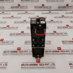 Allen-bradley 700Dc-p200Z1 Ser: A Dc Relay With Mechanical Latch Unit