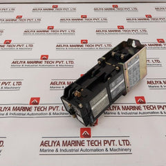 Allen-bradley 700Dc-p200Z1 Ser: A Dc Relay With Mechanical Latch Unit