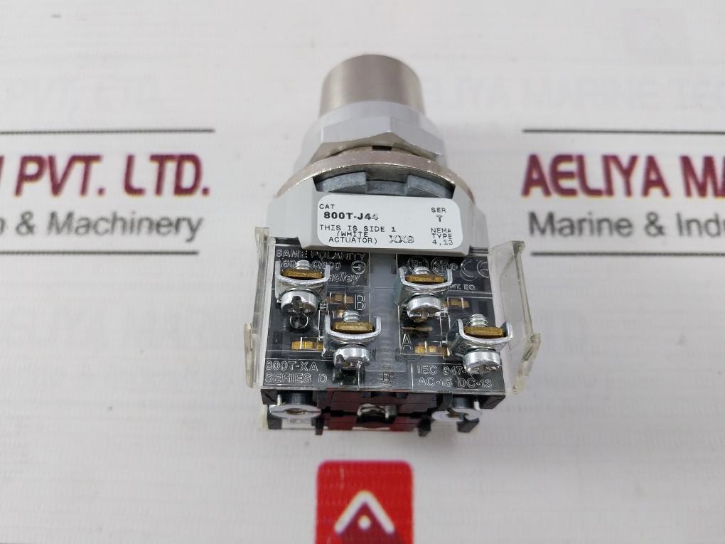 Allen-bradley 800T-j44 Selector Switch Key 1580196-026 D