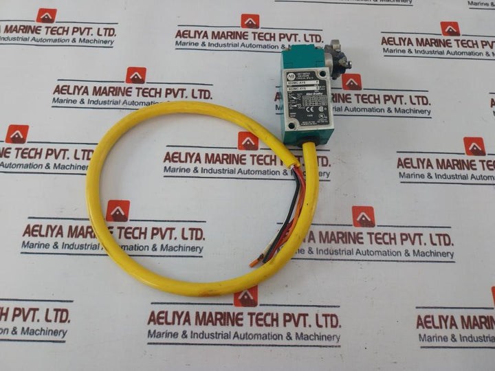 Allen-bradley 802Mc-ay5 Corrosion Resistant Limit Switch With Cable Ser F