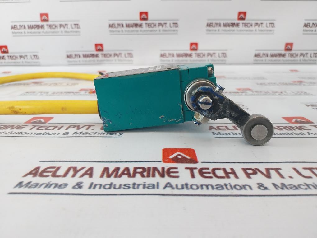 Allen-bradley 802Mc-ay5 Corrosion Resistant Limit Switch With Cable Ser F