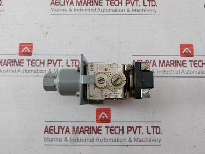 Allen-bradley 836-c4 Pressure Control 24-600V 125Va 125-250V 175Psi / 12.1 Bar