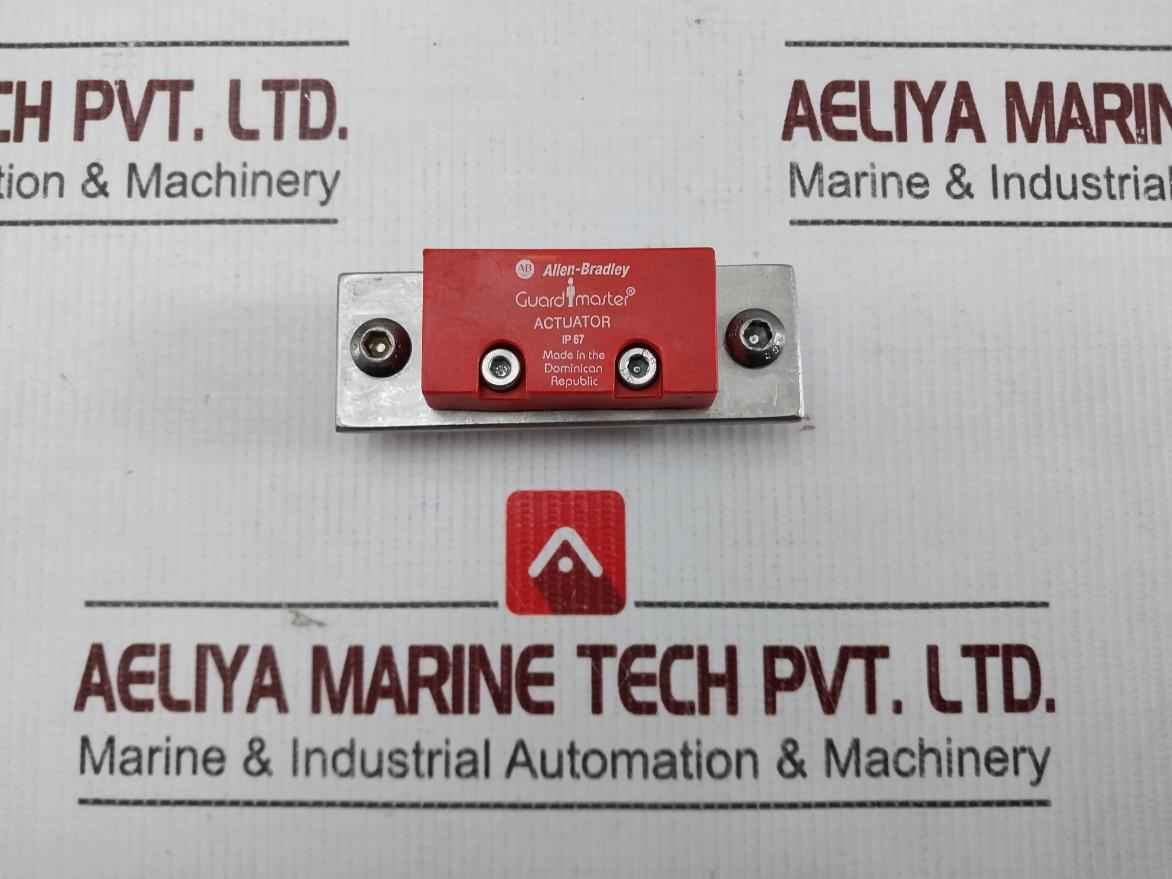 Allen-bradley Pg-3644188-r00 Guardmaster Actuator With Safety Interlock Switch