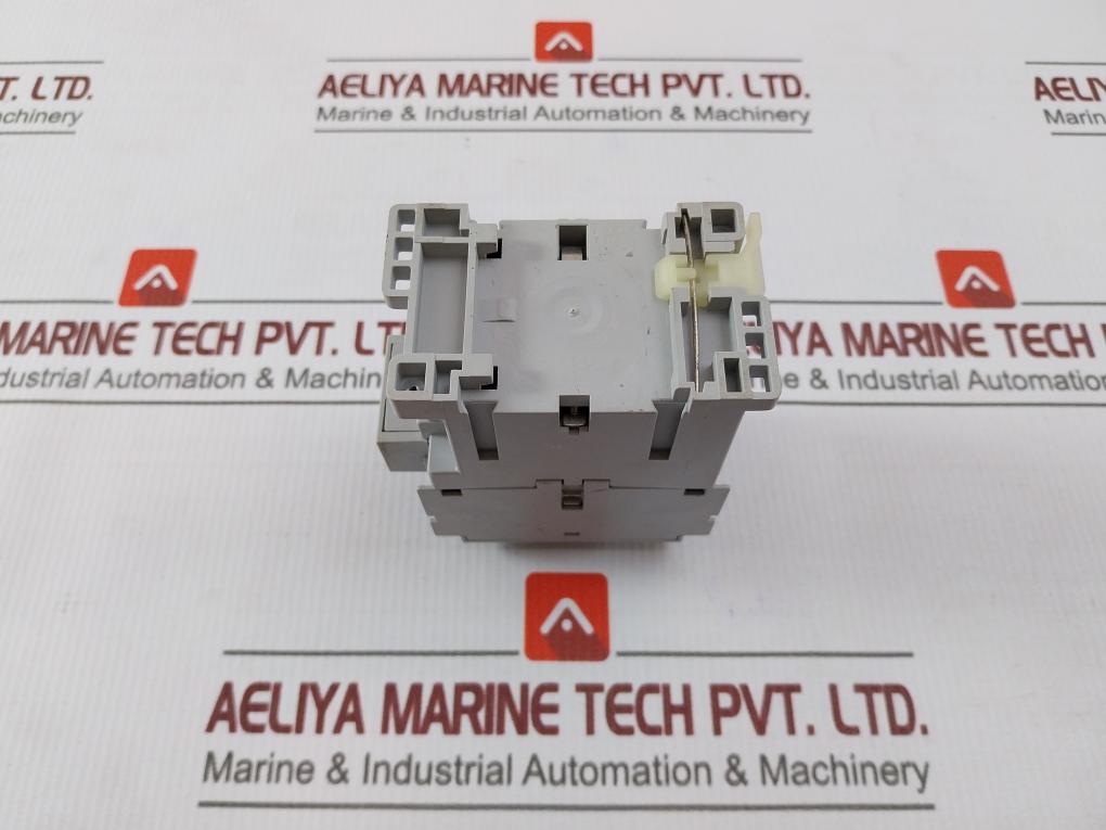 Allen-bradley 100-c09*10 Power Contactor