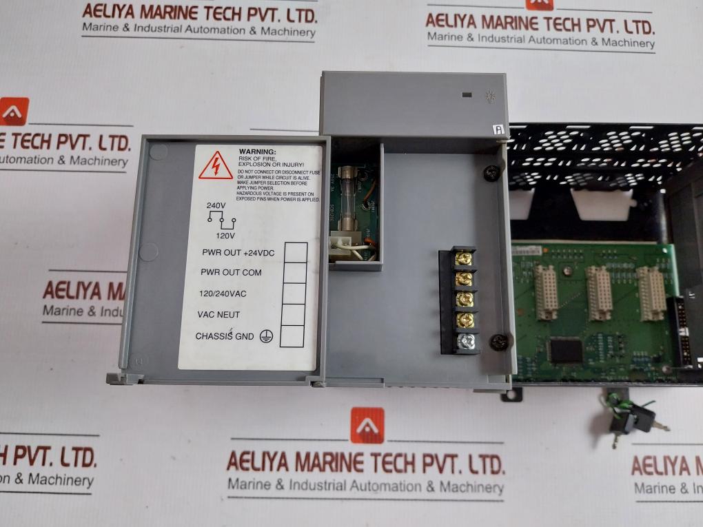 Allen-bradley W/ 1746-p2 Ser C Power Supply 4-slot Rack 1746-a4