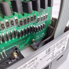 Allen-bradley W/ 1746-p2 Ser C Power Supply 4-slot Rack 1746-a4