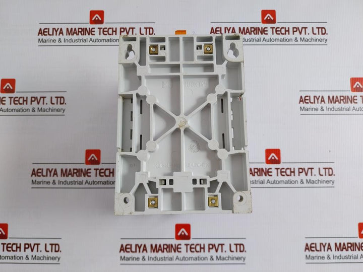 Allen Bradley Power Contactor 50/60 Hz 600Vac Part No: 100-d140 Ei