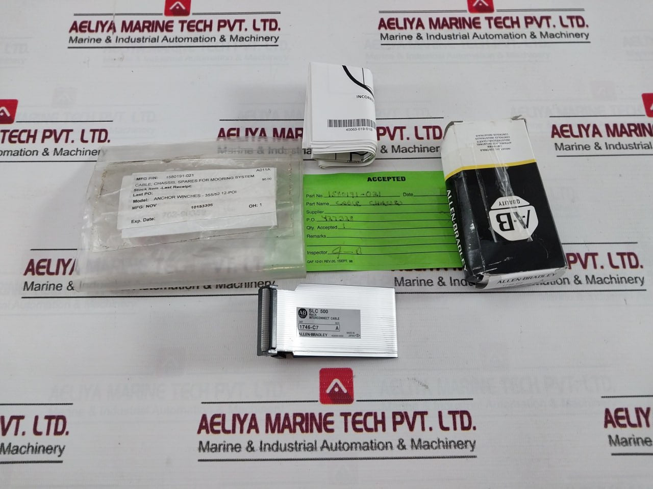 Allen Bradley 1746-c7 Rack Interconnect Cable 15Cm 1580191-021