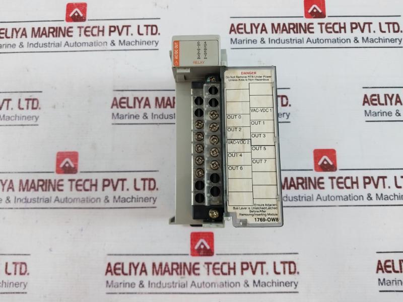 Allen Bradley 1769-ow8 Compact I/O Ab Ac/Dc Relay Output Module