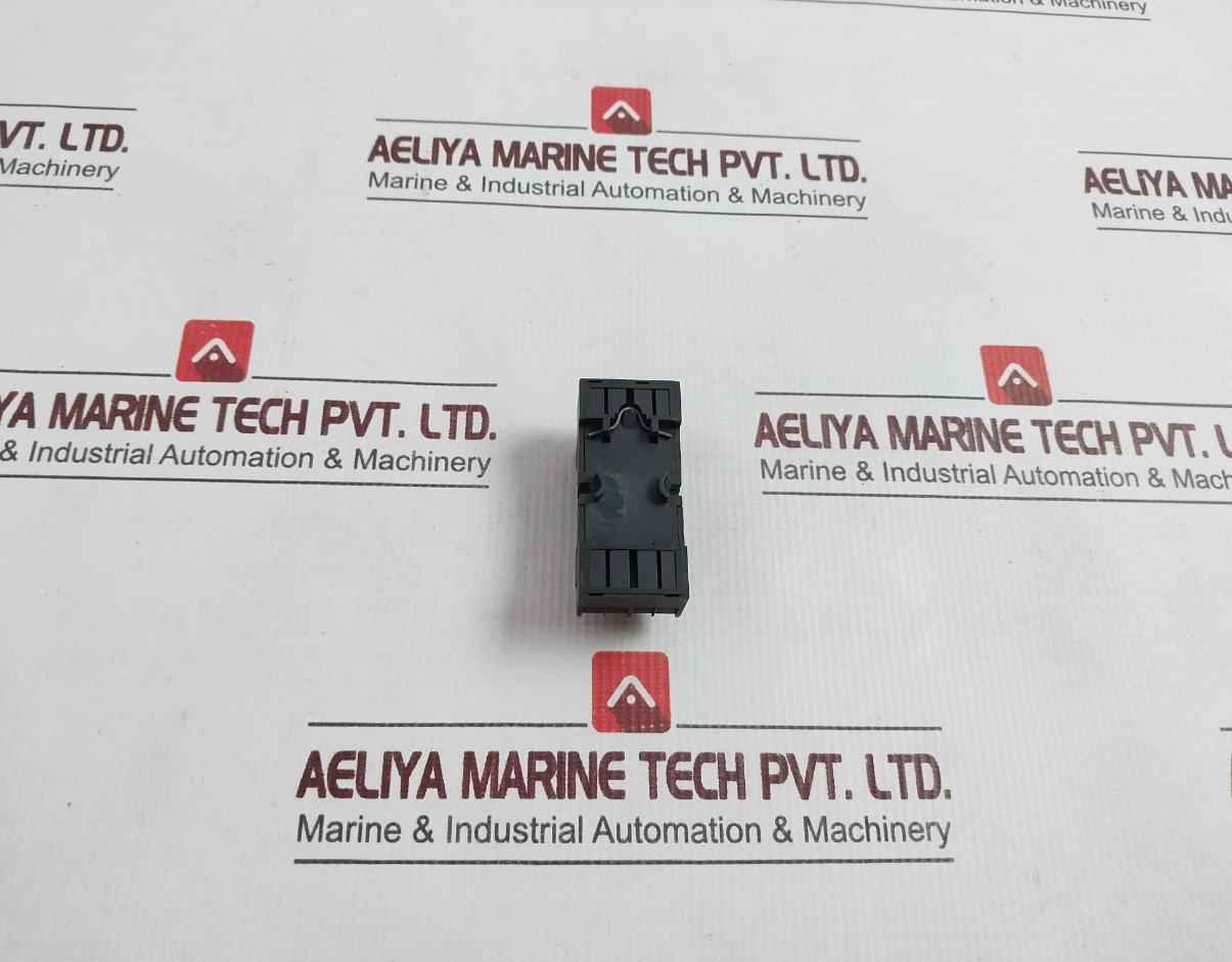 Allen Bradley 700-hn 103 Relay Base Socket 10A 300Vac