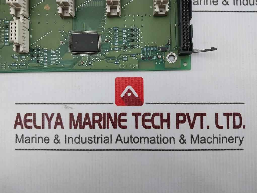 Allen Bradley X1746-a4 4-slot Expansion Backplane Board 96176943 Sm2