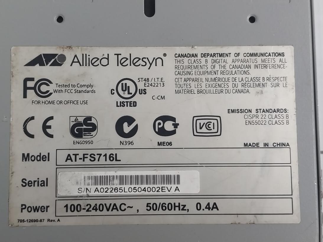 Allied Telesyn At-fs716L 16 Port Fast Ethernet Switch 100-240Vac 50/60Hz 0.4A