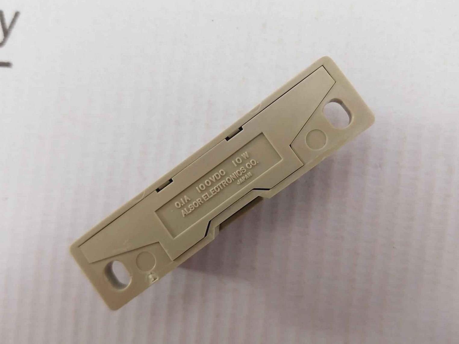 Alsor Electronics Als-910 Magnetic Switch 37-801-03 100 Vdc 0.1A 10W
