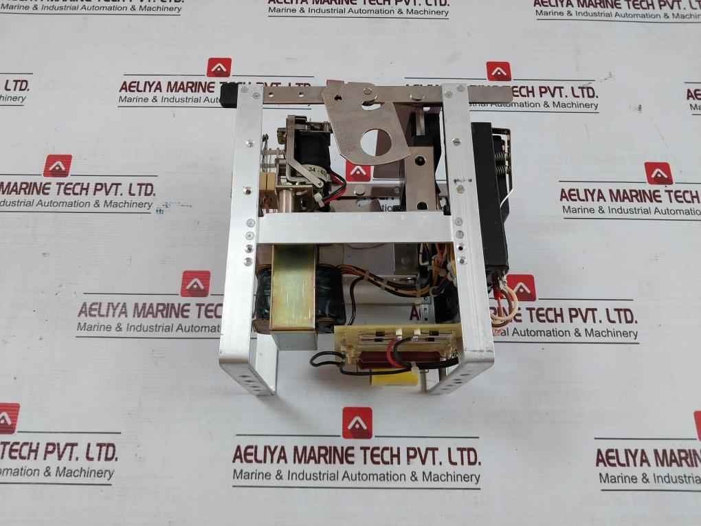 Alstom Vagm22Af171G Instantaneous Under Voltage Relay 110 Ac 50Hz Mzg 0072-003A