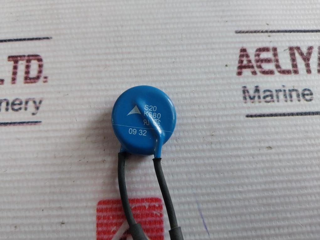 Lot Of 2X Amcap S20K680 Varistor 09 32