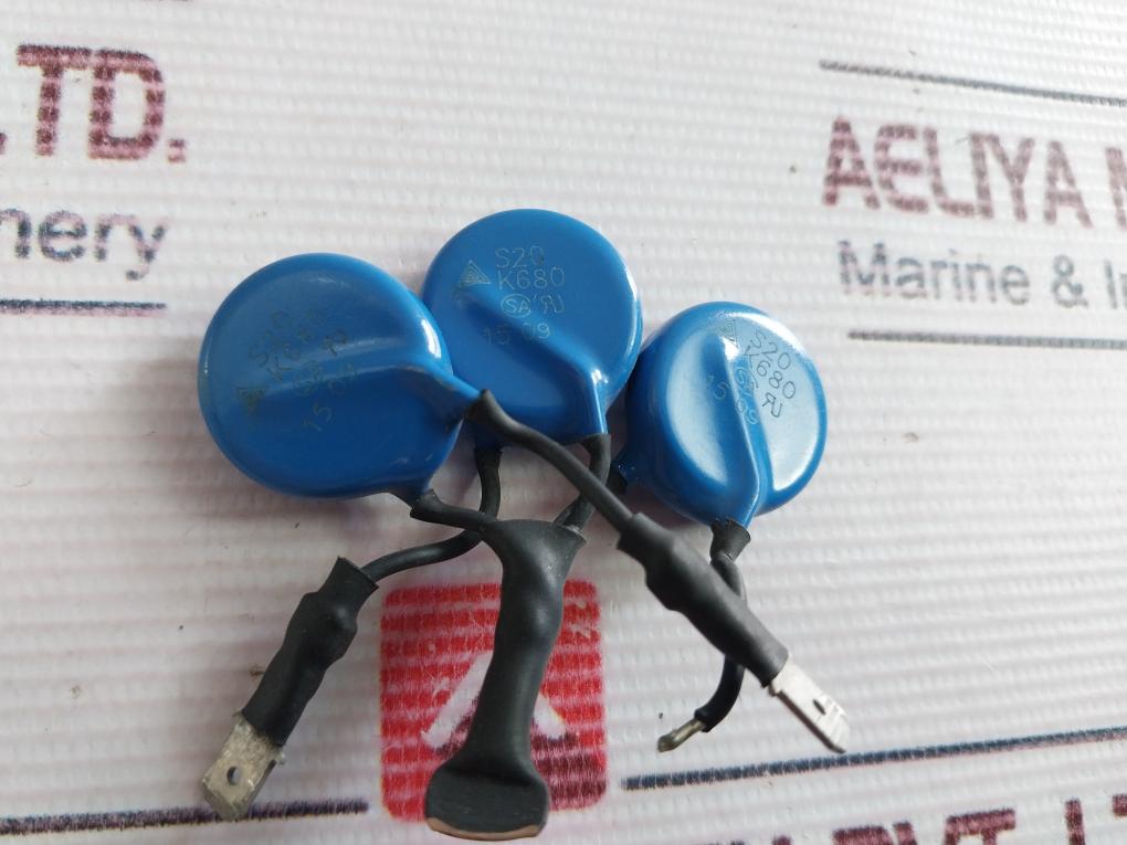 Amcap S20K680, 15 09 Varistor