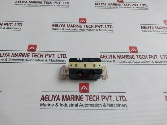 American Denki 15A-125V Duplex Receptacle