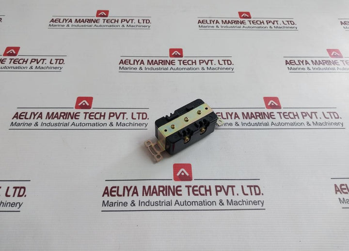 American Denki 3110D Wire Grounding Duplex Receptacle 15A-125V
