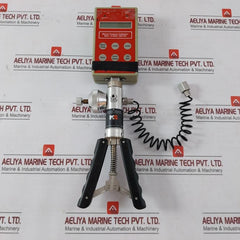 Ametek Marine Pressure Calibrator 15 Bar/200 Psi