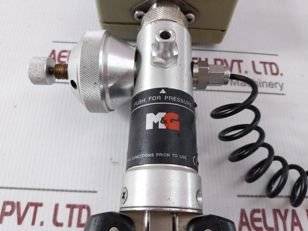 Ametek Marine Pressure Calibrator 15 Bar/200 Psi