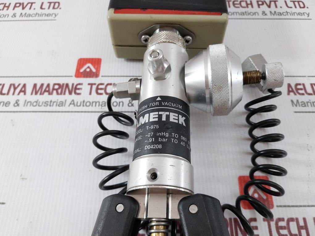 Ametek Marine Pressure Calibrator 15 Bar/200 Psi