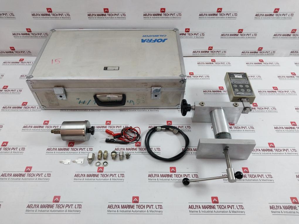 Ametek Precision Pressure Calibrator Kit 350 Bar/5000 Psi 369717