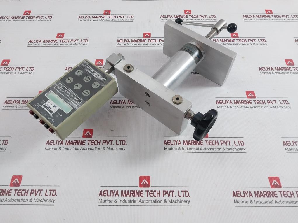 Ametek Precision Pressure Calibrator Kit 350 Bar/5000 Psi 369717