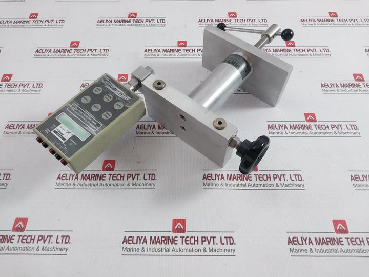 Ametek Precision Pressure Calibrator Kit 350 Bar/5000 Psi 369717