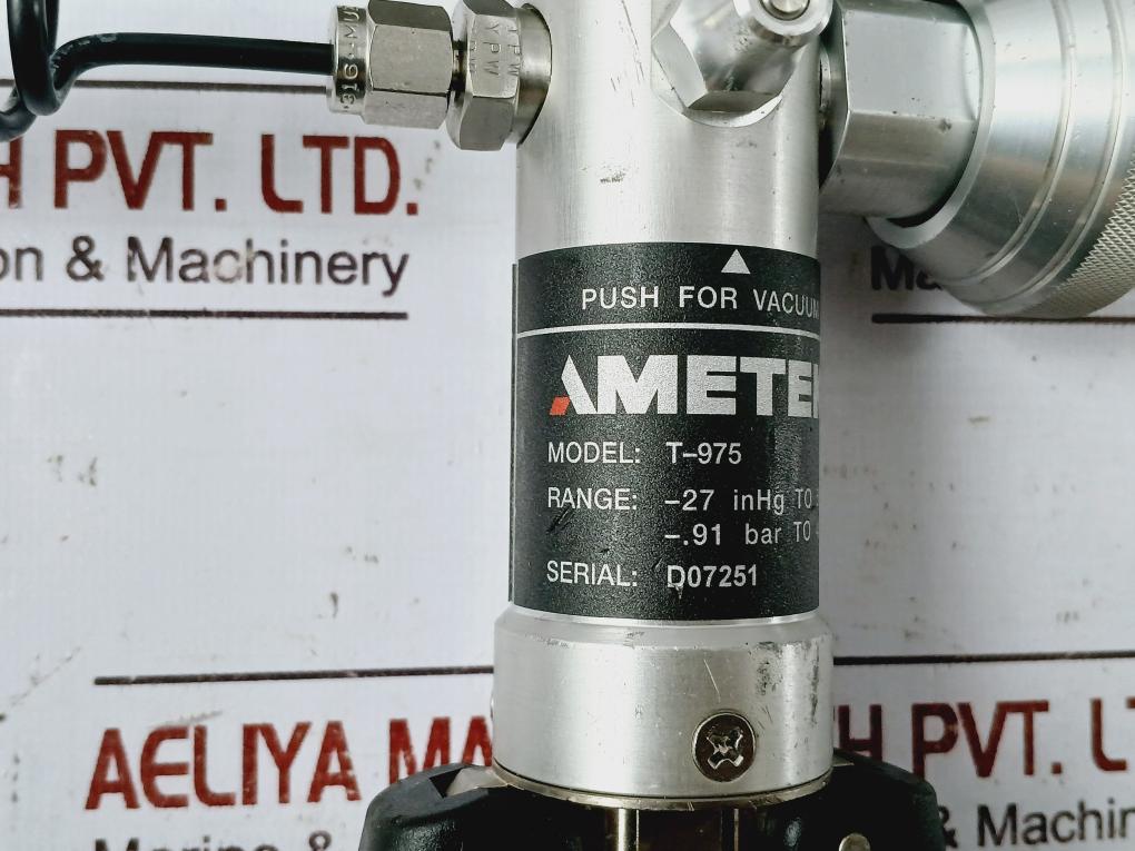 Ametek T-975 Pneumatic Pressure Pump W/ Lpc 10 A Iv Digital Gauge Set