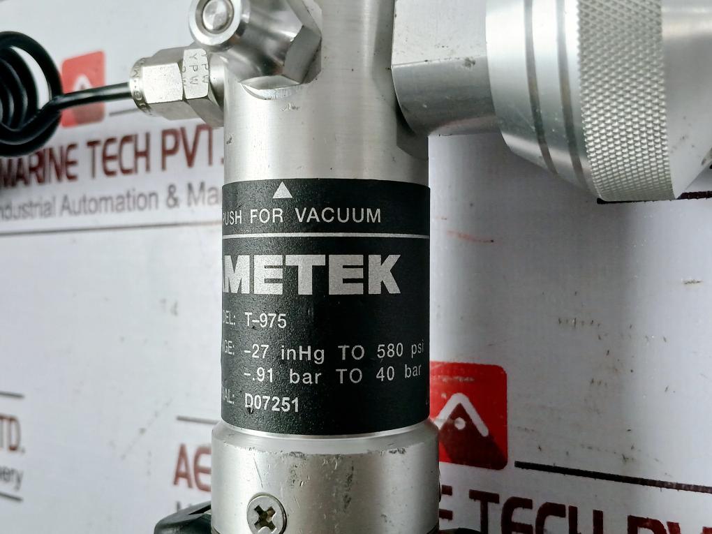 Ametek T-975 Pneumatic Pressure Pump W/ Lpc 10 A Iv Digital Gauge Set