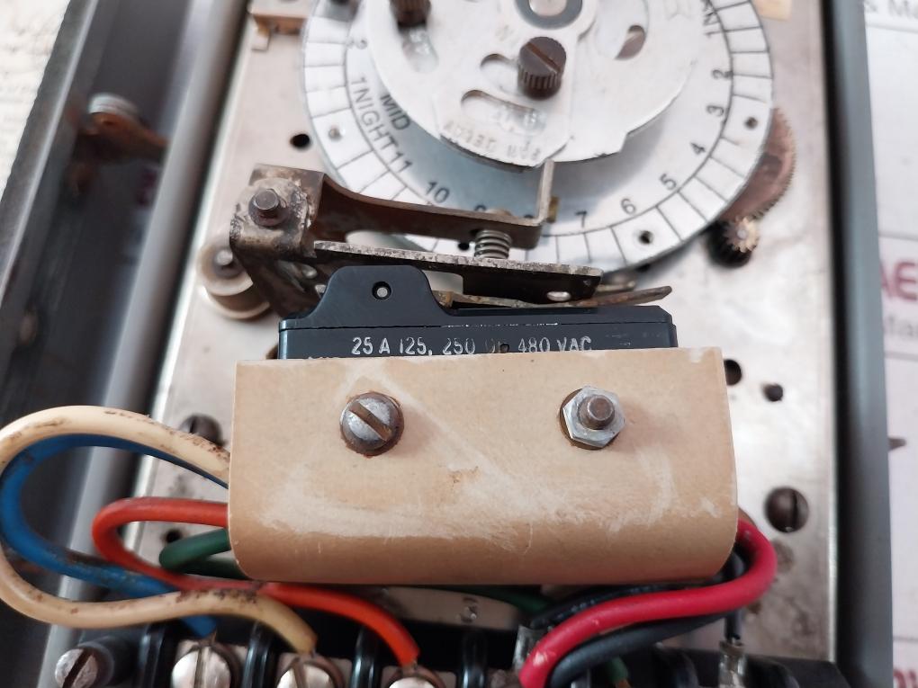 Amf Paragon 632-0 Defrost Timer 120V 60Hz A-707-0