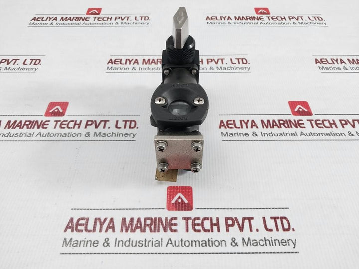 Amot-Pneumatic-Space-Saver-Indicating-Relay-2400m-In-New-6