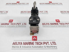Amot-Pneumatic-Space-Saver-Indicating-Relay-2400m-In-New-6