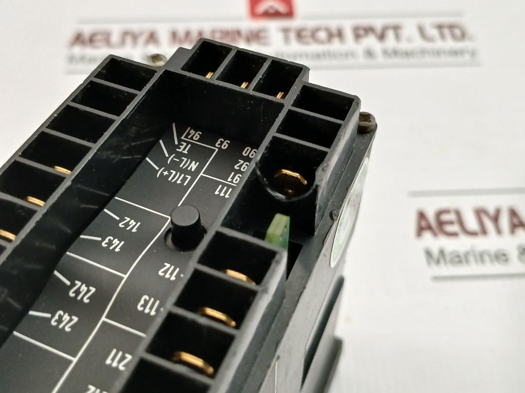 Amot Controls 8071C40-aa