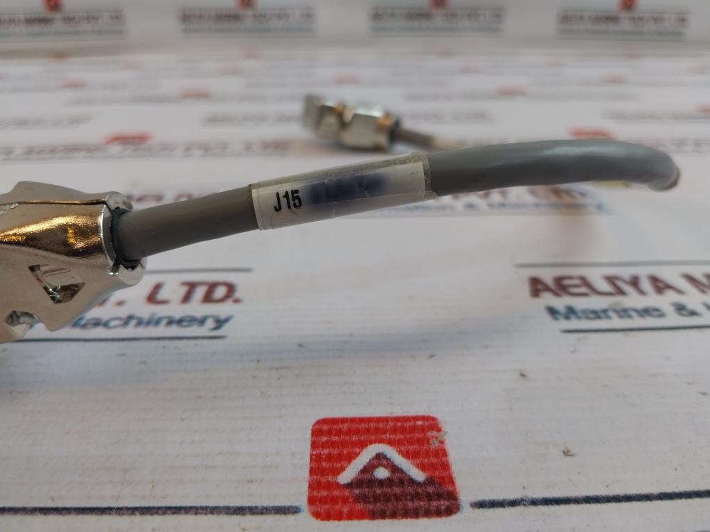 Amp 441000647 VGA Cable Connector