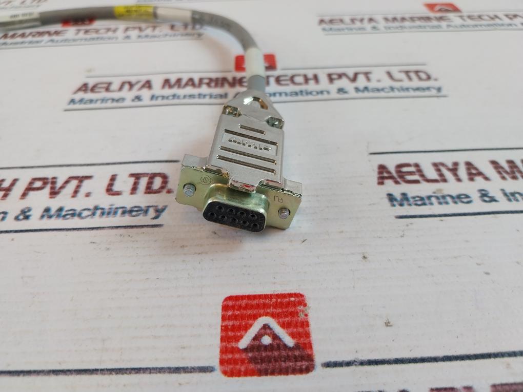 Amp 441000647 VGA Cable Connector