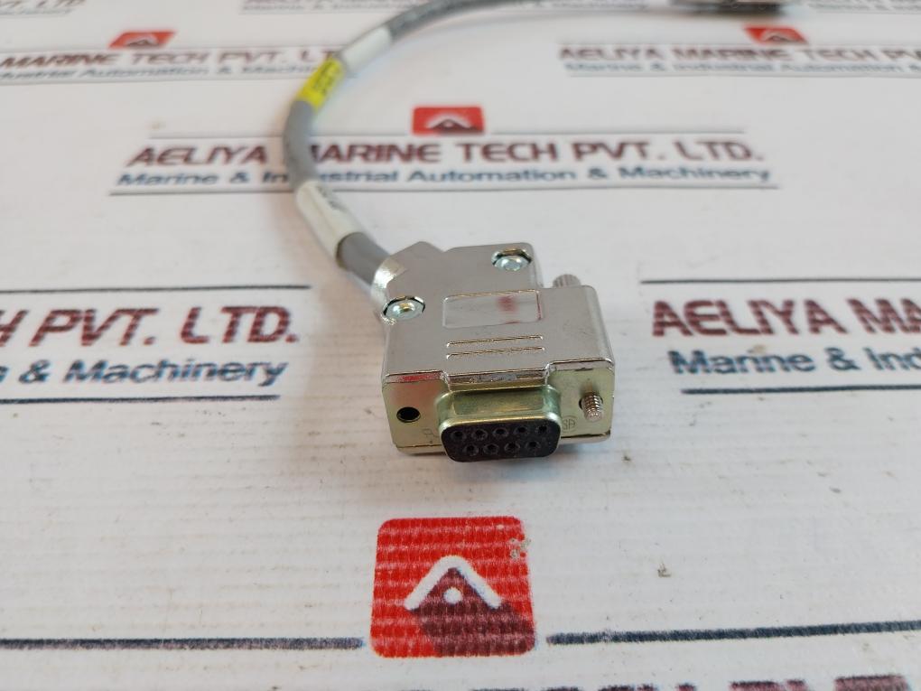 Amp 441000647 Vga Cable Connector