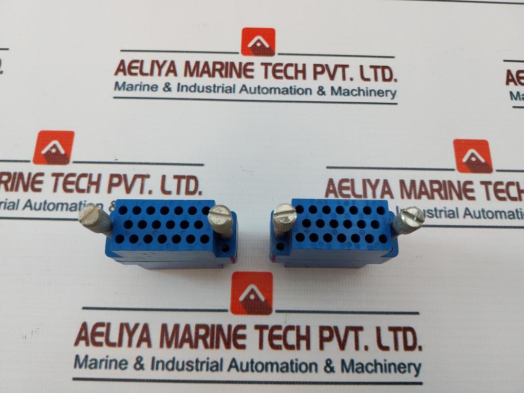 Amp 925061-3 Connector