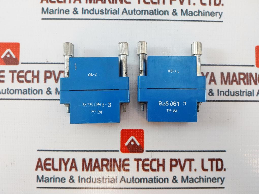 Amp 925061-3 Connector