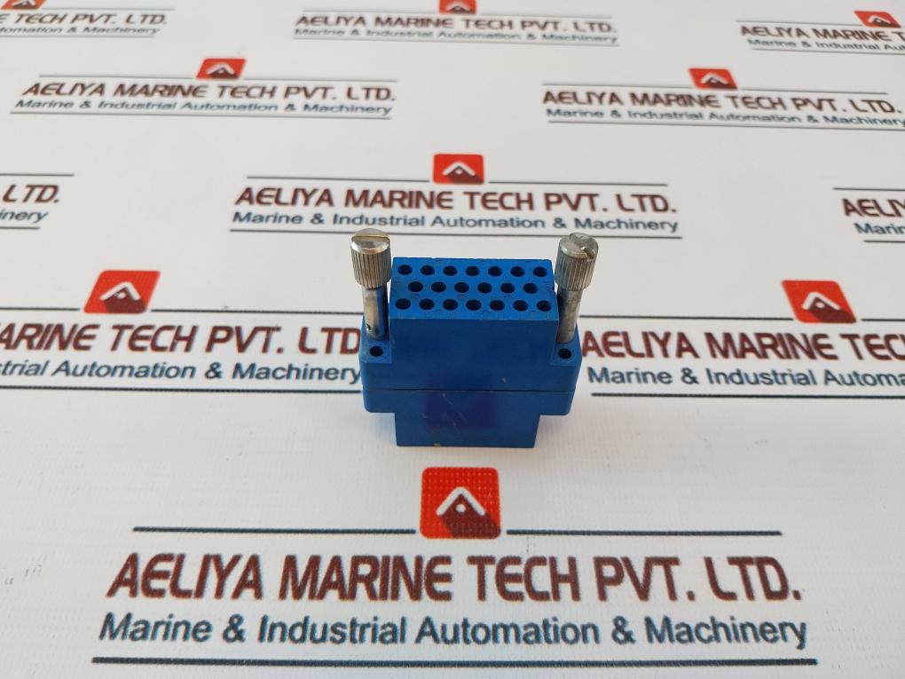 Amp 925061-3 Connector