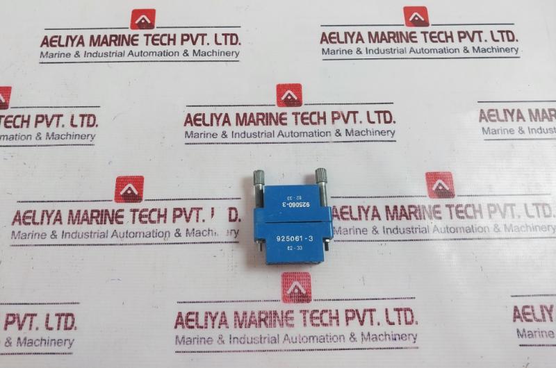 AMP 925061-3 Connector 82-33